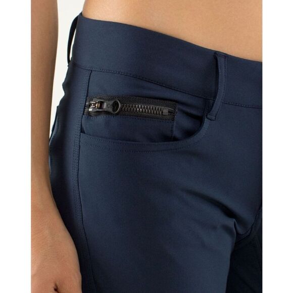 Lululemon Urbanite Pant, Inkwell, Sz 6, GUC - Picture 8 of 11